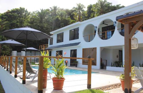 Juan Martin Bed & Breakfast | The Serene House Bed & Breakfast