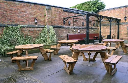 Iverley Bed & Breakfast | The Seven Stars
