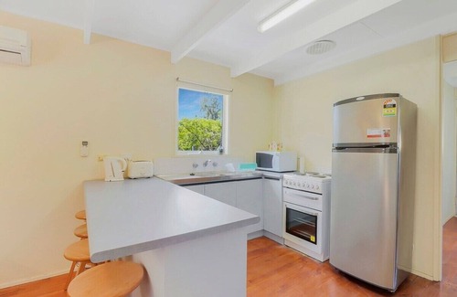 Ocean Grove Apartment | The Shack I 100m to Beach