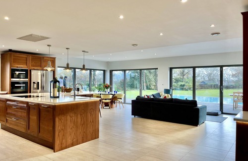 Hayling Island Cottage | The Shallows by inspirestays-com - a house that sleeps 12+2 guests in 6 bedrooms