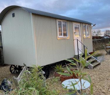 Brackley House | The Shepherd's Hut