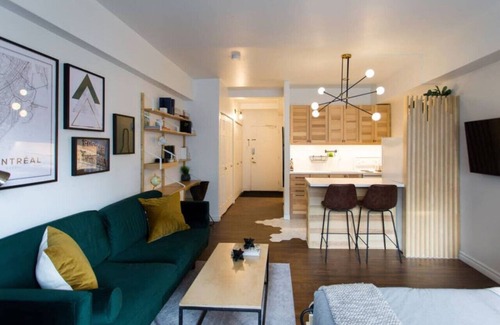 Milton Park Apartment | The Sherbrooke Suite 103