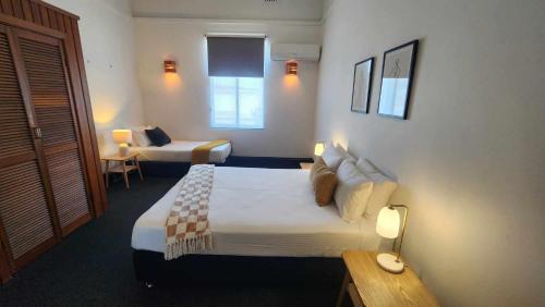 Lismore Hotel | The Sherwood Hotel