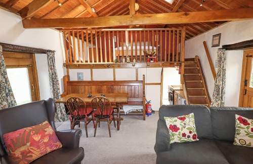 Henryd Cottage | THE SHIPPON, pet friendly, character holiday cottage in Conwy
