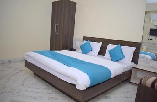 Nathdwara Hotel | The Shivansh Inn - Sky Stays