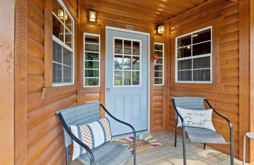 Campton House | The Sit and Stay Cabin