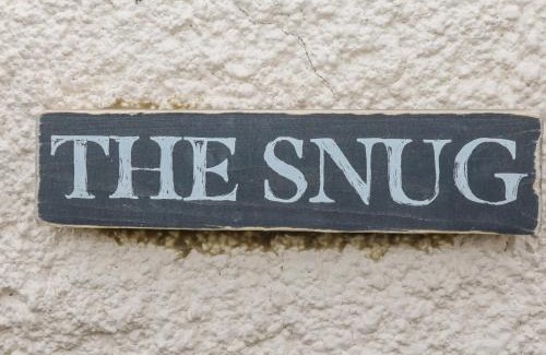 Middleton House | The Snug