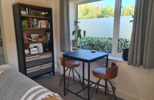 Topsham Apartment | The Snuggery-Hot Tub-Parking-Eco