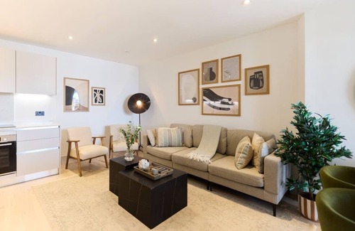 Abbey Apartment | The South Wimbledon Escape - Lovely 3bdr With Balcony