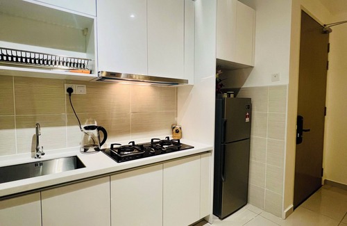 Kuala Lumpur City Centre Apartment | The spacious 3br is perfect for you to enjoy the city’s vibrant atmosphere.
