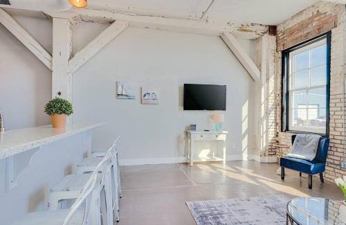 Newport News Apartment | The Speakeasy Downtown Newport News