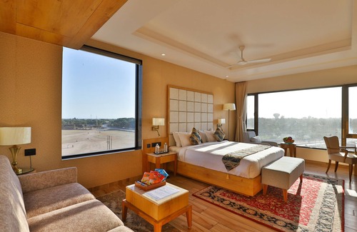 Somnath Hotel | The Square Somnath