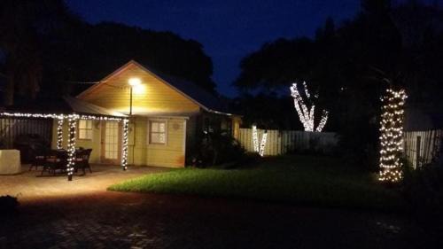 Mango Groves House | The Star Fish Inn Lake Worth Beach