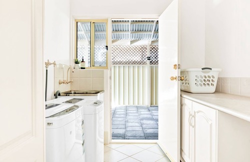 Wallaroo Hotel | The Stately Way, Wallaroo