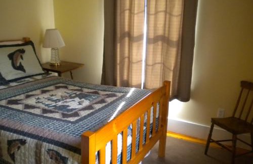 Caratunk Bed & Breakfast | The Sterling Inn