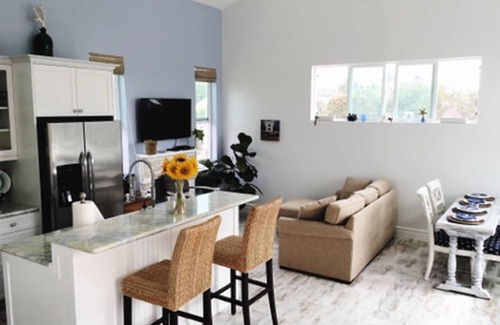 Olde Carlsbad Cottage | The Story Brooke Cottage