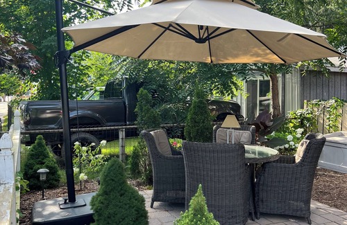 Westport House | The Stray Cat Inn, features 3 guest rooms in Westport