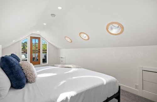 Sunnyside House | The Sunny 2 Suites 10 Pax Pet Friendly Stay