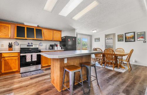 Sturgeon Bay House | The Sweet Retreat by Simple Life Rentals