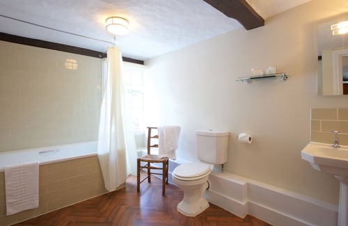 Ripley Hotel | The Talbot Inn