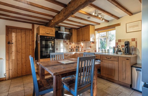 Sedgeberrow House | The Threshing Barn-Stunning 5 BD Retreat