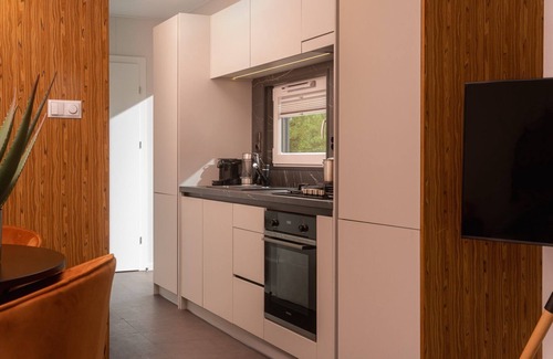 Zuna Cabin | The Tiny Cabin is cozy and spacious. It is the perfect base to explore the beautiful surroundings!