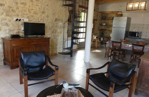Goudargues Cottage | The Toupian Basin, surrounded by nature, swimming in the river