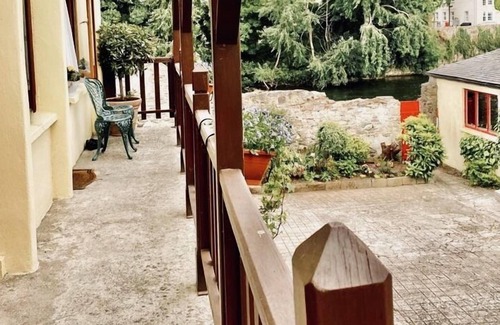 Thomastown Bed & Breakfast | The Tower House B&B
