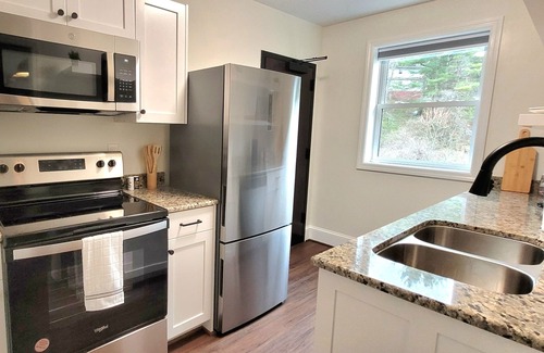 Tazewell Apartment | The Traveler On Main - Suite 2