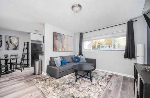 College Park Apartment | The Traveler's Retreat, 5 mins to airport and 15 mins to downtown