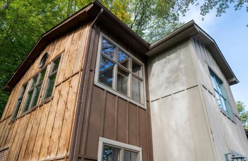 Lincolnia Apartment | The Tree House in Alexandria VA, Washington DC