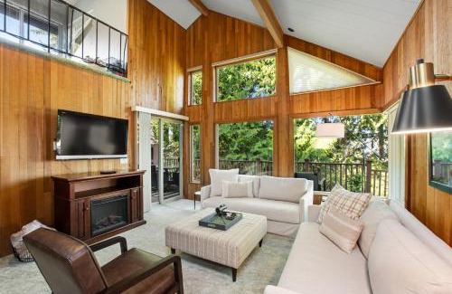 Sudden Valley House | The Treehouse