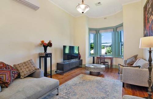 Uraidla House | The True Heart of Uraidla Villa