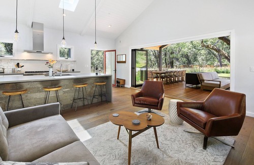 Glen Ellen Villa | The Ultimate Couples Retreat