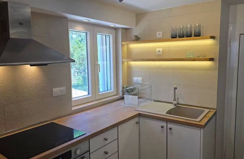 Radovici Apartment | The Underdeck - Compact & Cozy Radovići Escape for Couples or Solo Travelers