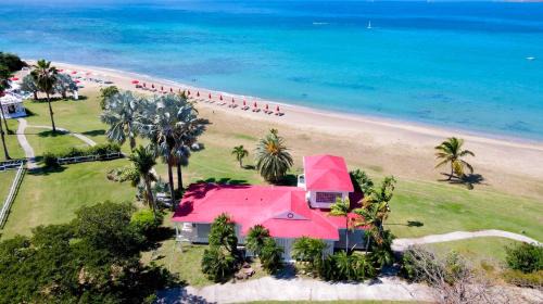Cades Bay Hotel | The Unique Beachfront Lighthouse