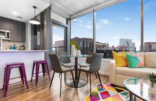West End Apartment | The Urban Kaleidoscope Downtown Nashville