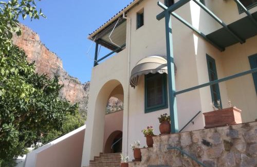 Leonidio Apartment | The Valkyries 1