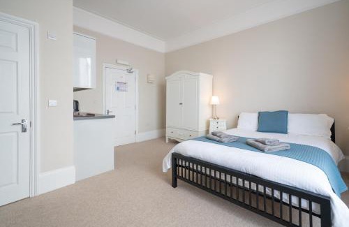 Ryde Hotel | The Veteran Hotel & Bar