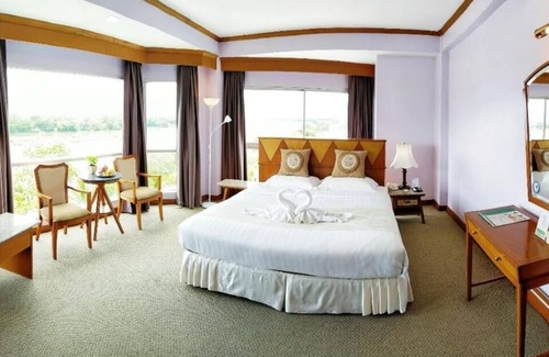 Tak Hotel | The Viangtak Riverside Hotel