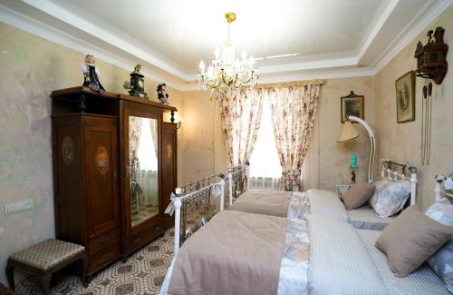 Erebuni Hotel | The Victorian Hotel & Spa Room 1