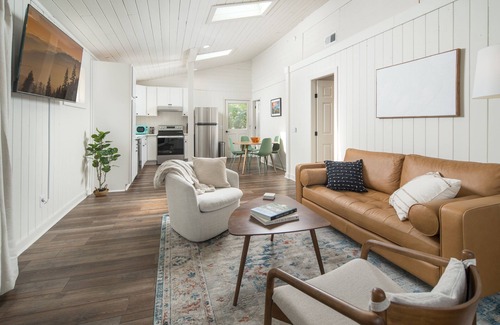 Blowing Rock Hotel | The Victorian Inn Blowing Rock