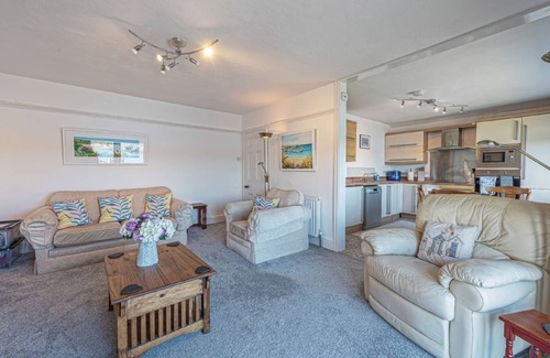 Cemaes Bay Apartment | The View @ The Moorings - an apartment that sleeps 5 guests in 2 bedrooms