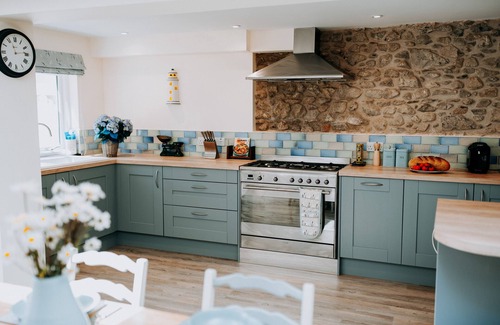 St Davids House | The Villa - A beautiful Pembrokeshire townhouse in the heart of St Davids