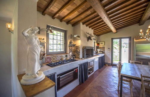 Amelia Villa | The Villa on the Ancient Walls 5*L