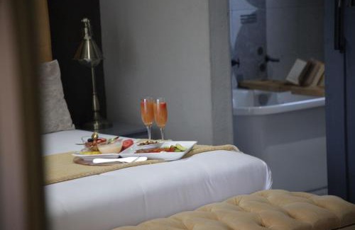 Acornhoek House | The Village GuestHouse