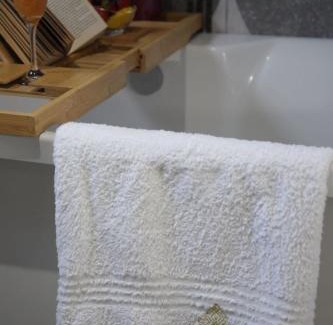 Acornhoek House | The Village GuestHouse