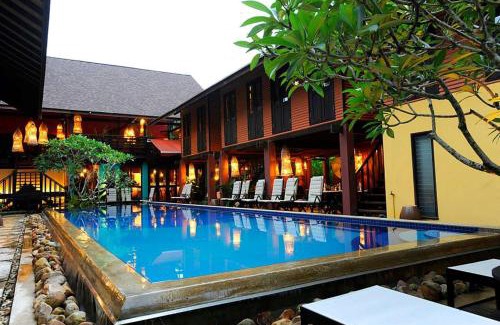 Santubong Hotel | The Village House