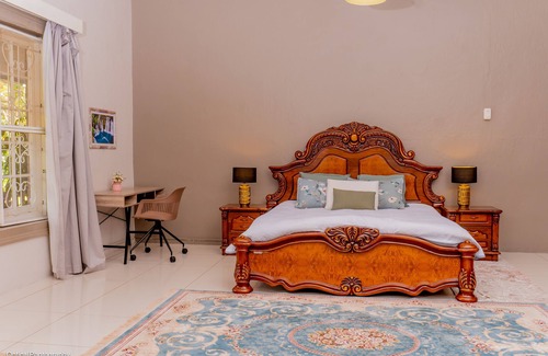 Blantyre Other | The Vintage Manor