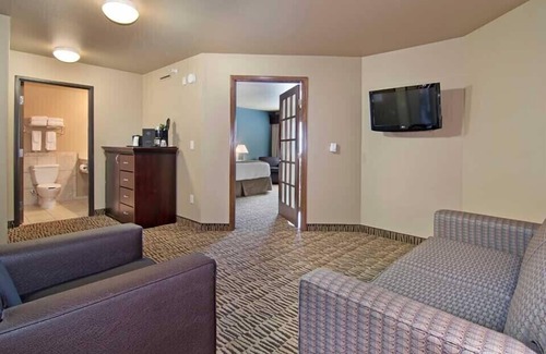 Watford City Hotel | The Watford